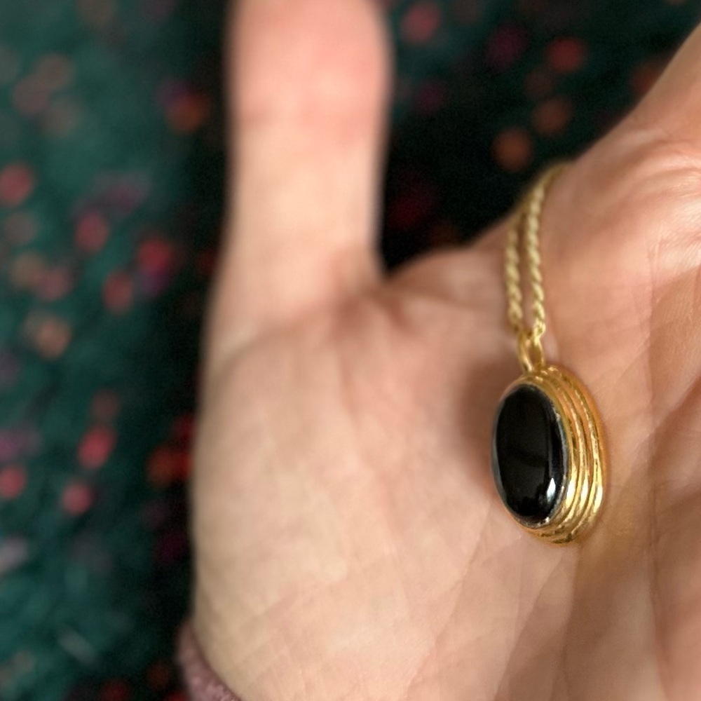Missoma Savi Ridge Black Onyx Pendant Necklace Gold Vermeil NWOT Discontinued - Picture 16 of 16